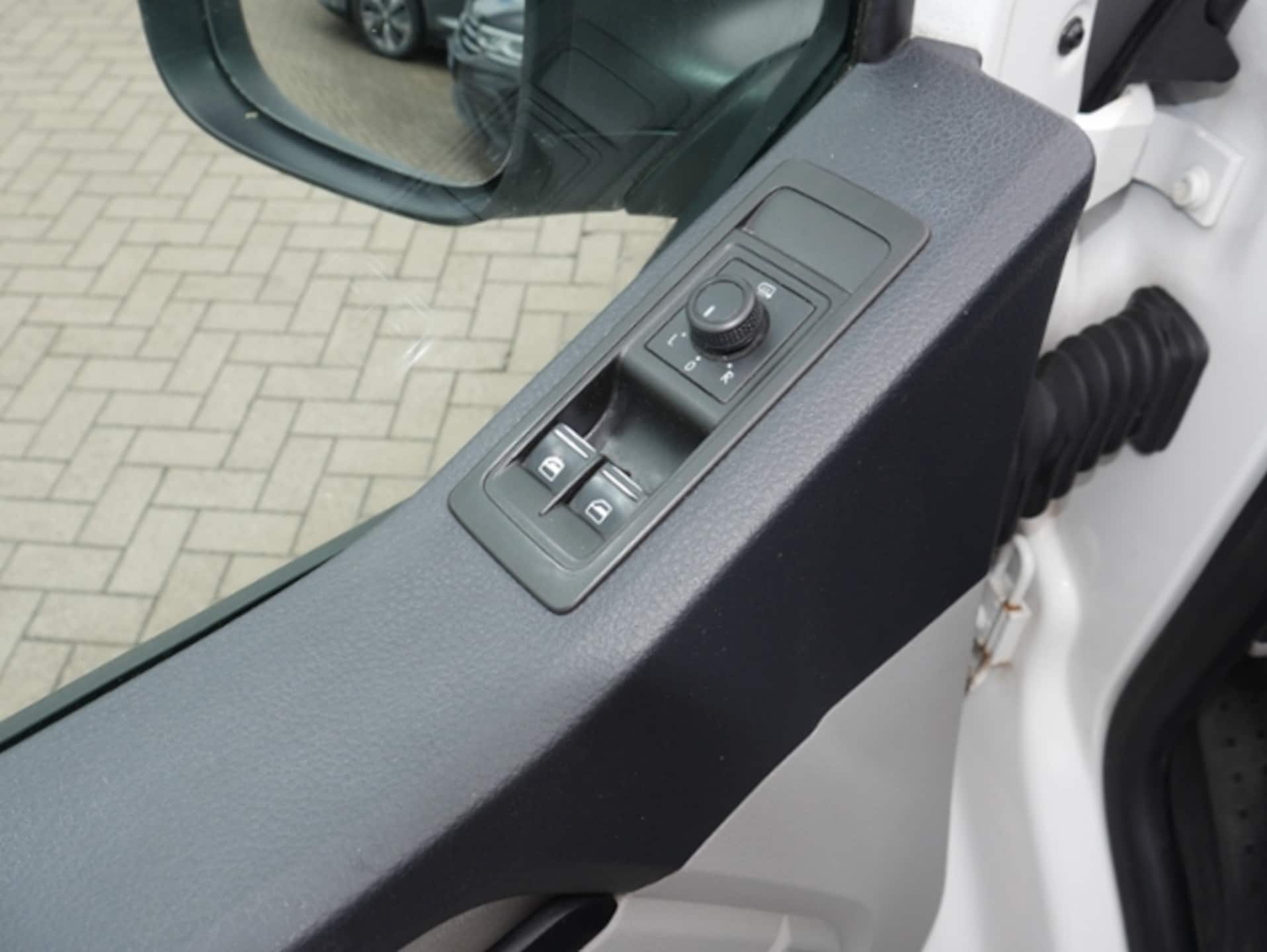 Volkswagen T6 Transporter Kasten kurzer Radstand