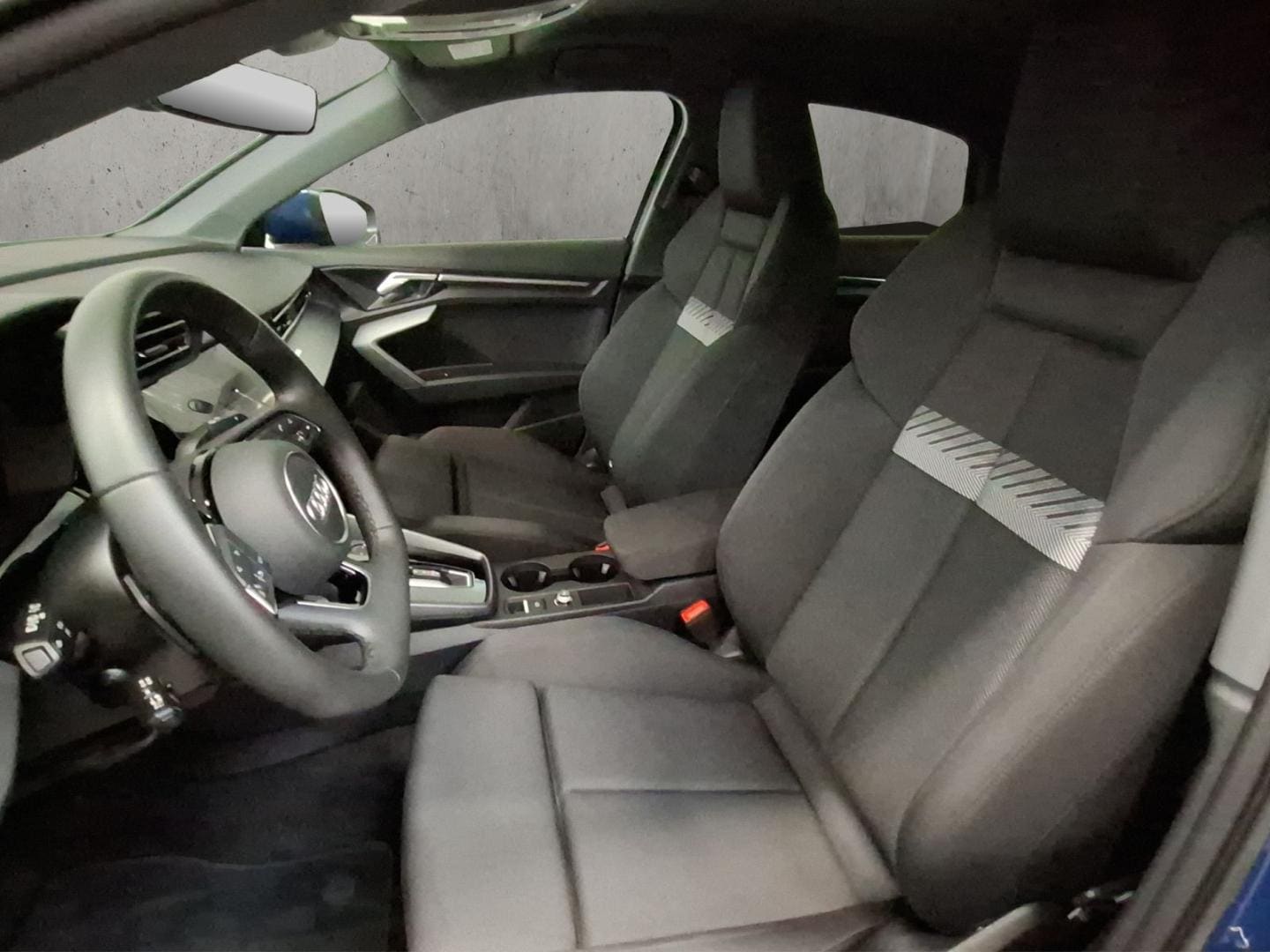 Bild über Audi A3 Limousine TDI S tronic - für weitere Informationen kontaktieren Sie den Audi Partner