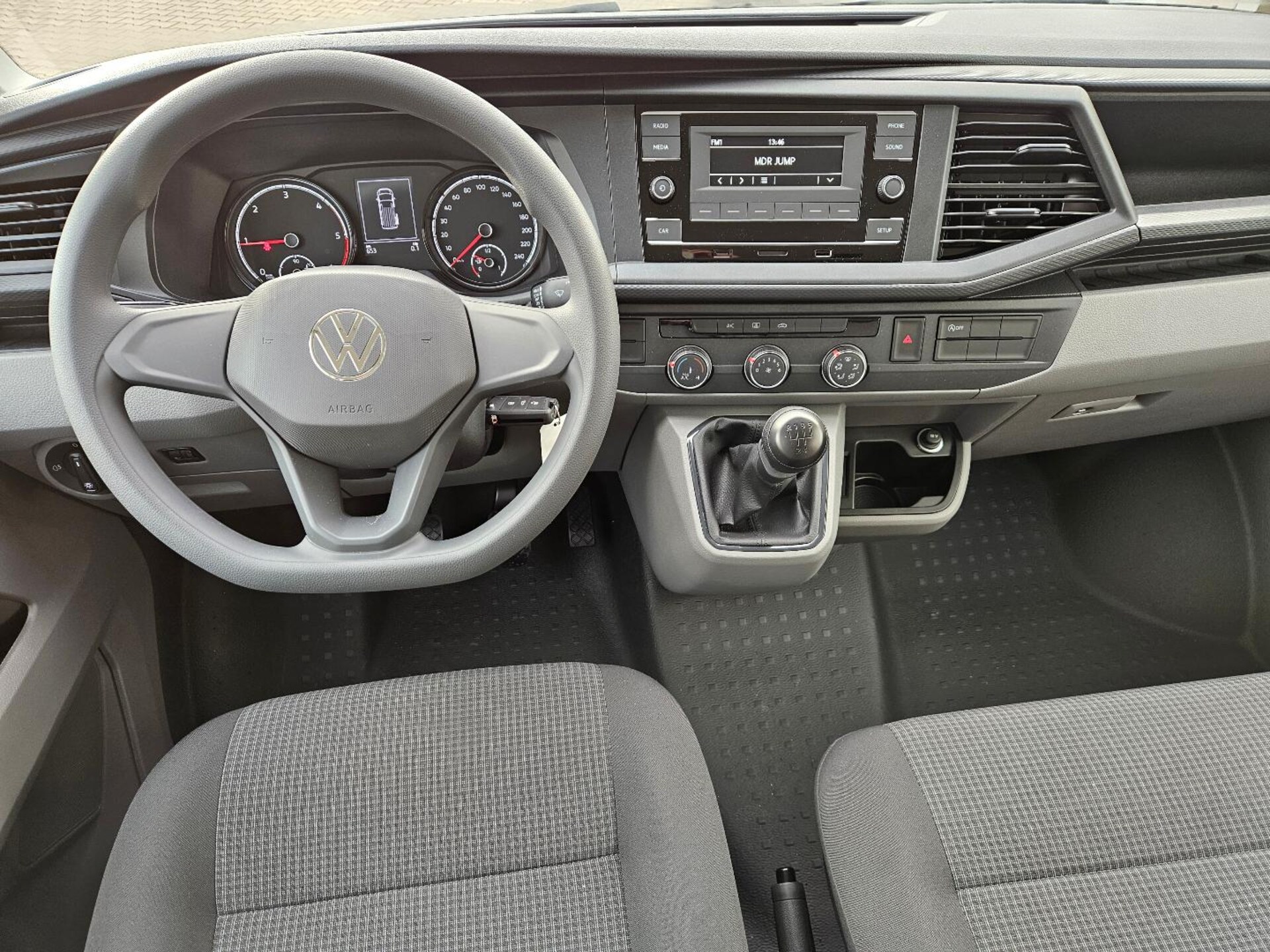 Volkswagen T6.1 Transporter Kombi kurzer Radstand