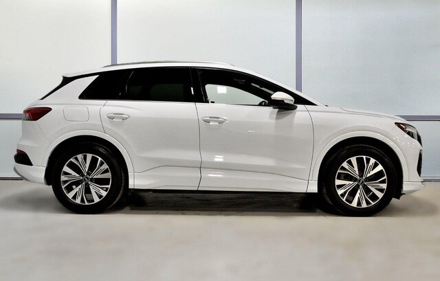 2024 Audi Q4 e-tron®
