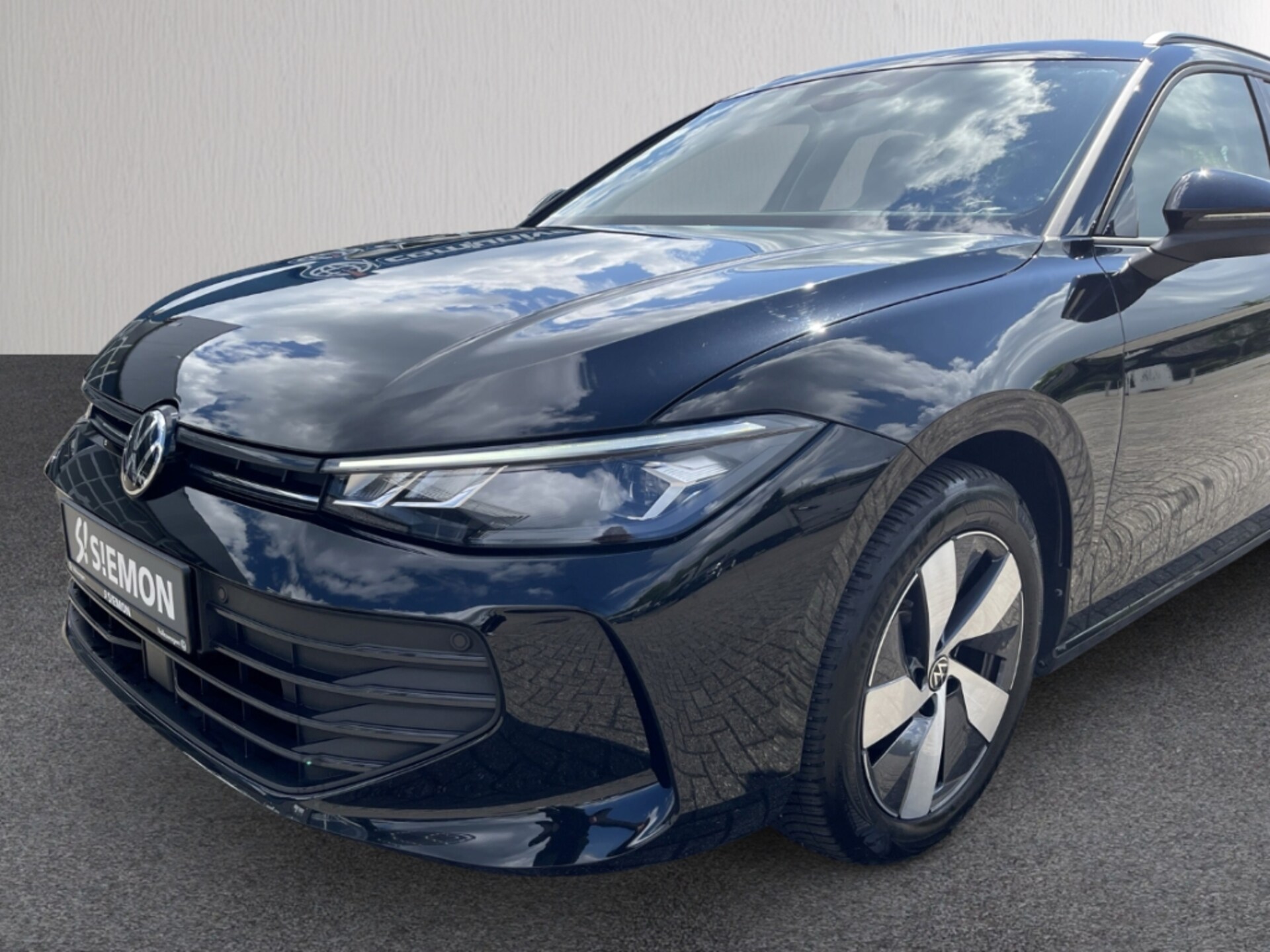 Volkswagen Passat Basis-Modell