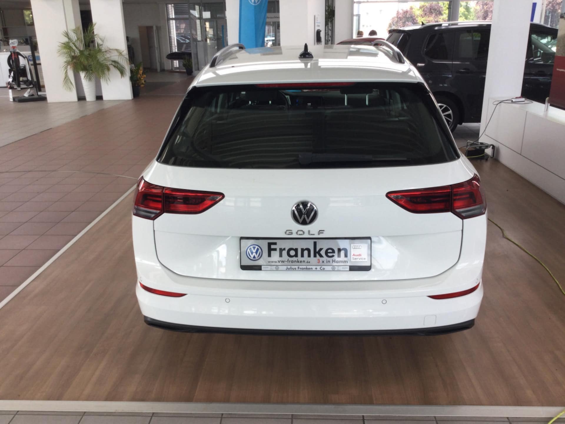 Volkswagen Golf Variant Life