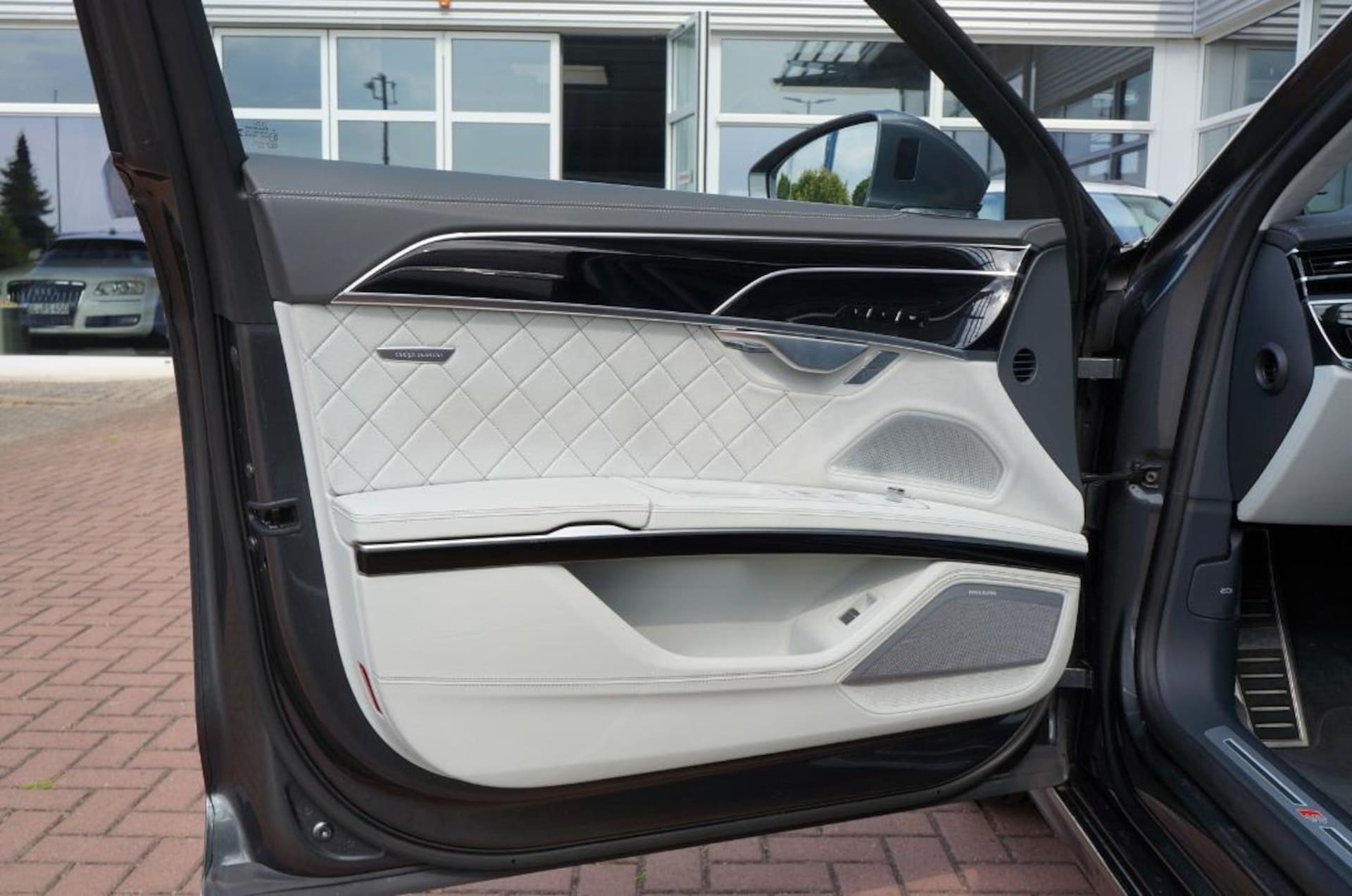 Audi A8 Lang