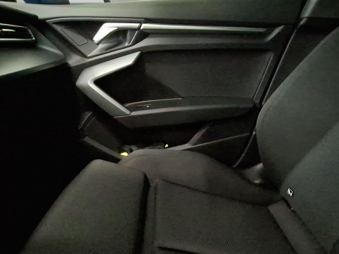 Bild über Audi A3 Limousine TDI S tronic - für weitere Informationen kontaktieren Sie den Audi Partner