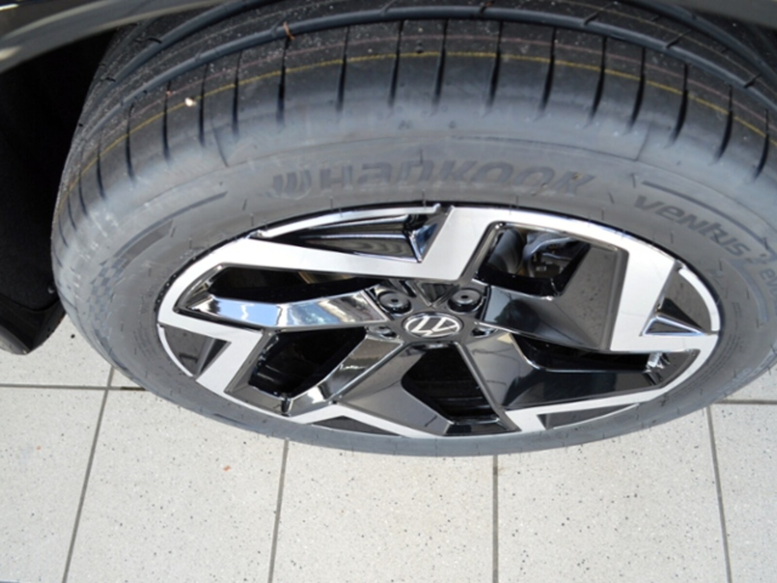 Volkswagen Tiguan – Bild 6
