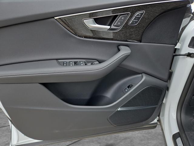 2026 Audi Q8 Premium Plus - Photo 15