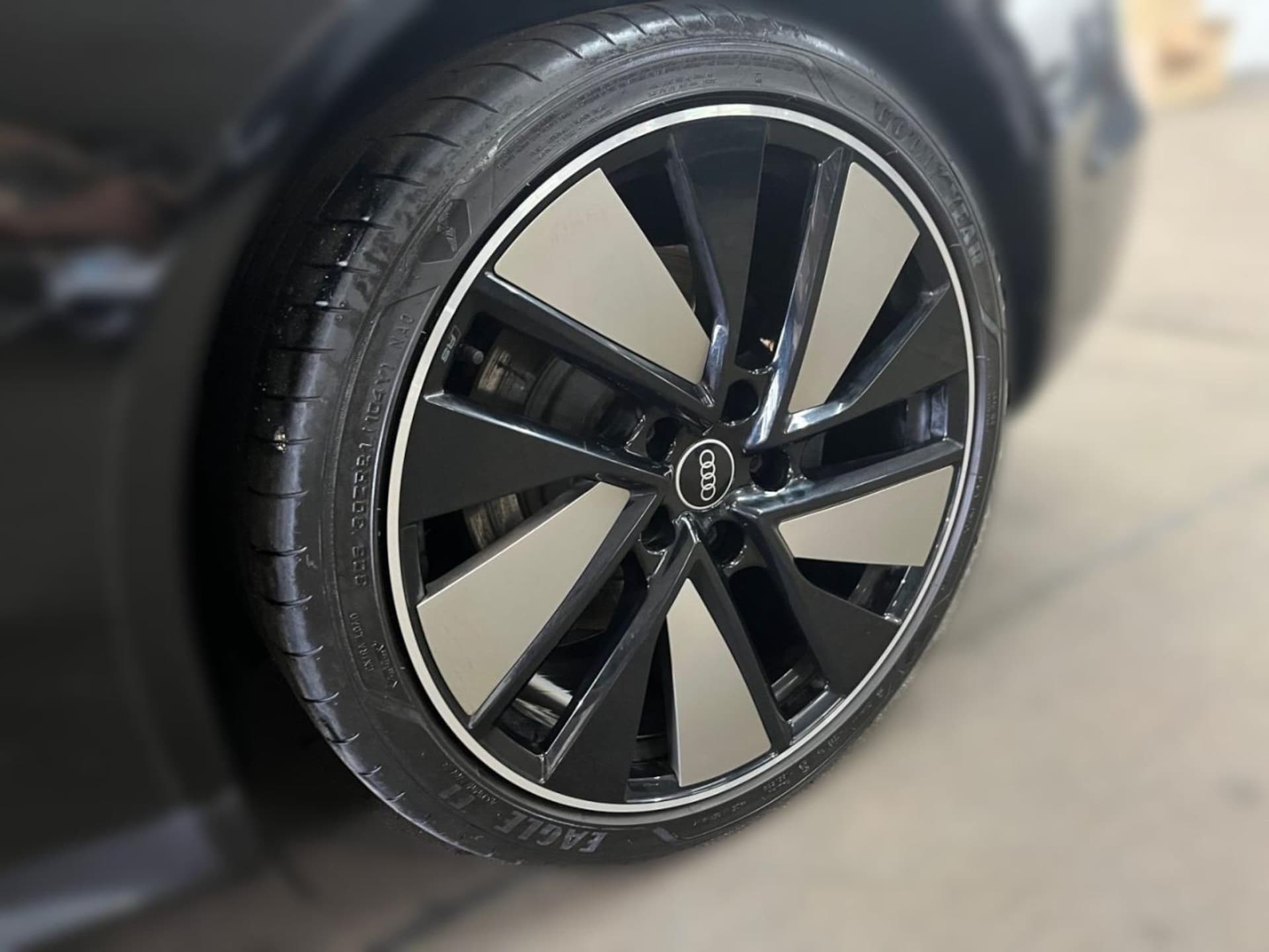Audi e-tron GT quattro