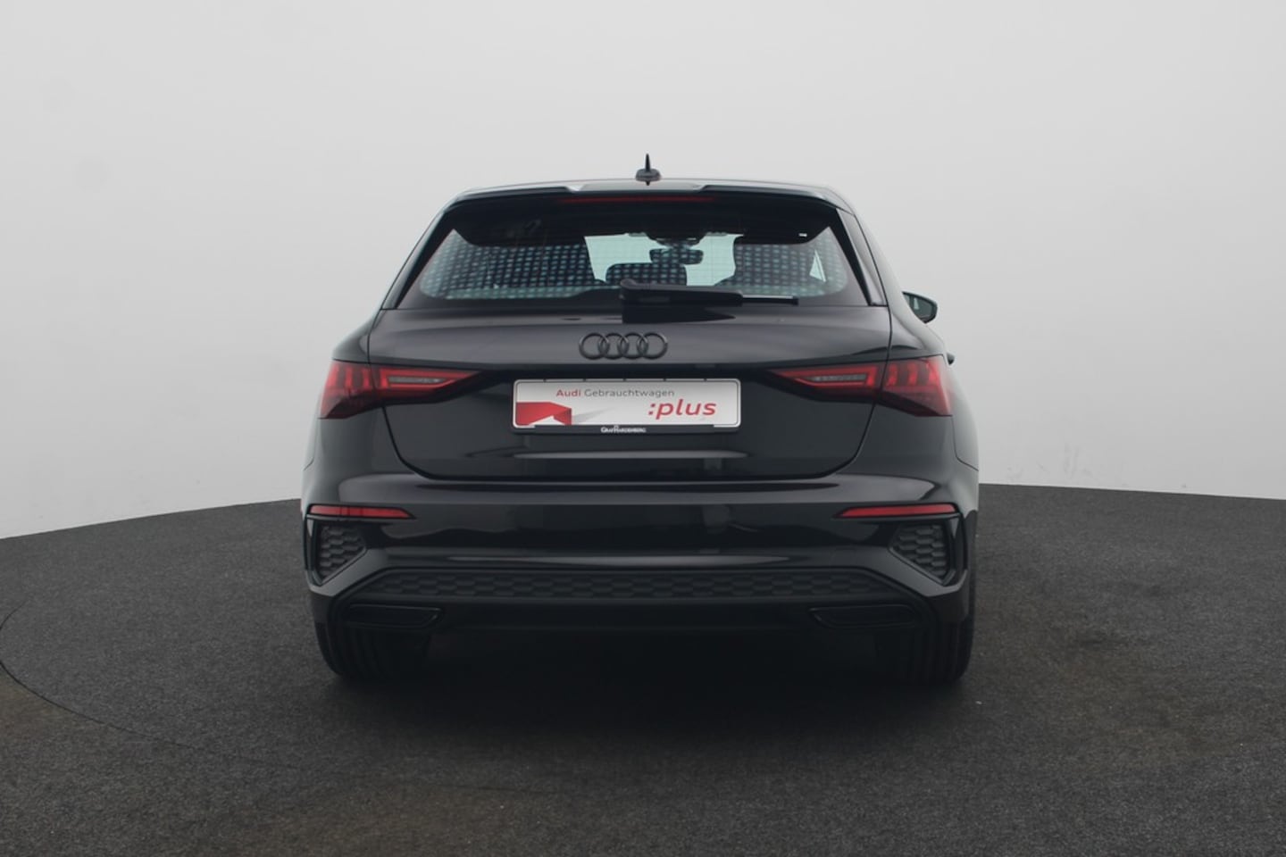 Bild über Audi A3 Sportback S line 30 TFSI S tronic - für weitere Informationen kontaktieren Sie den Audi Partner