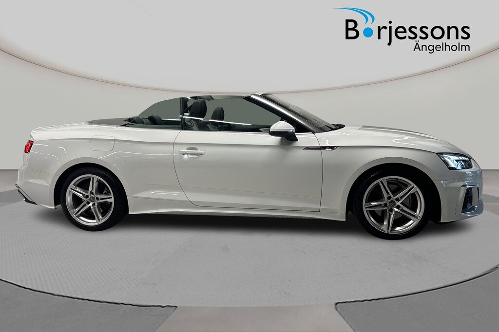 Bild som visar&nbsp;Audi A5 Cabriolet&nbsp;A5 Cabriolet 40 TFSI S line 190 hk S tronic - för mer information kontakta din Audi Partner