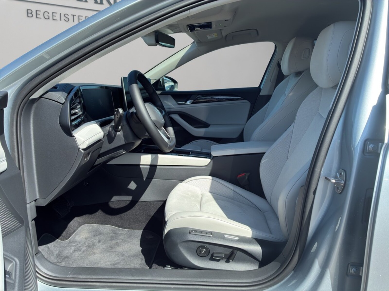 Volkswagen Passat – Bild 11