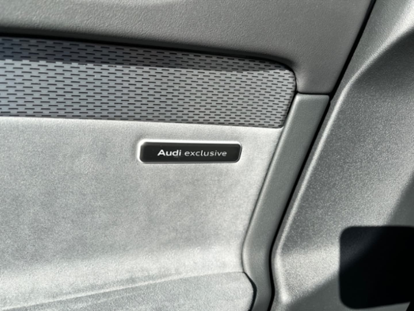 Bild über Audi A6 Avant e-hybrid e-hybrid quattro 270 kW S tronic - für weitere Informationen kontaktieren Sie den Audi Partner