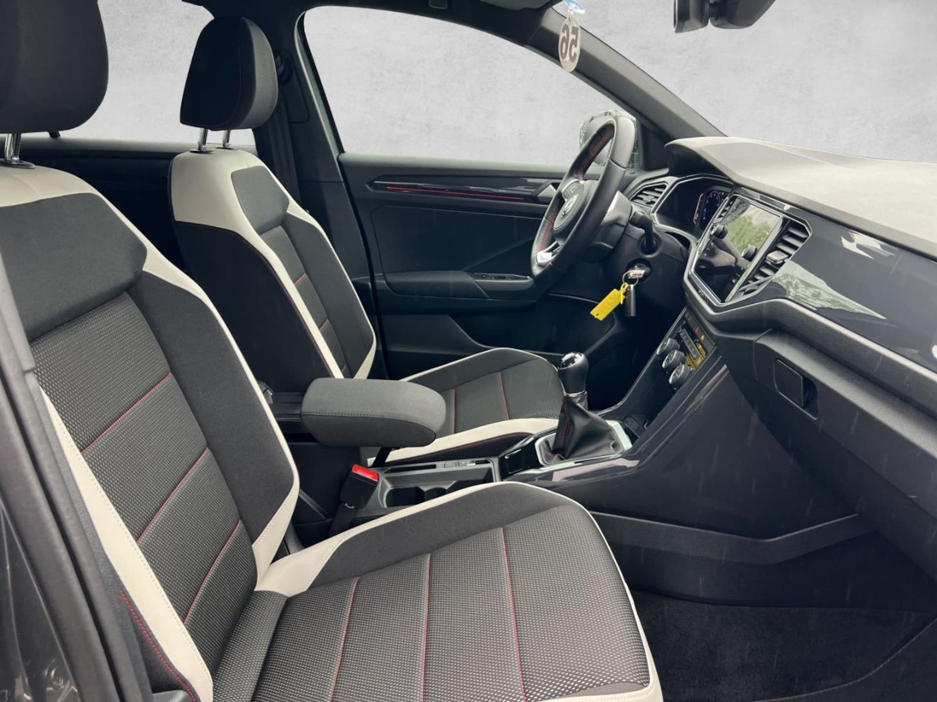 Volkswagen T-Roc Sport