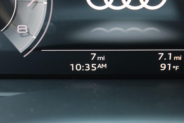 2025 Audi Q7 Premium Plus - Photo 12