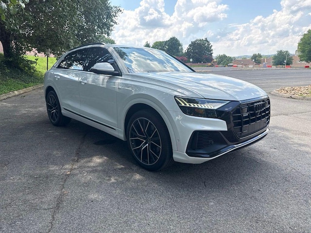 2023 Audi Q8