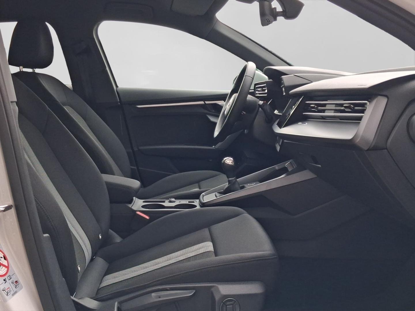 Bild über Audi A3 Sportback TDI Schaltgetriebe - für weitere Informationen kontaktieren Sie den Audi Partner