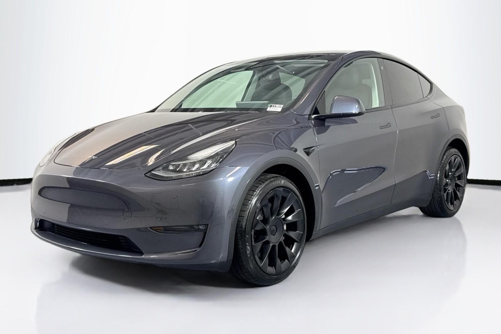2022 Tesla Model Y Long Range Dual Motor All-Wheel Drive's photo