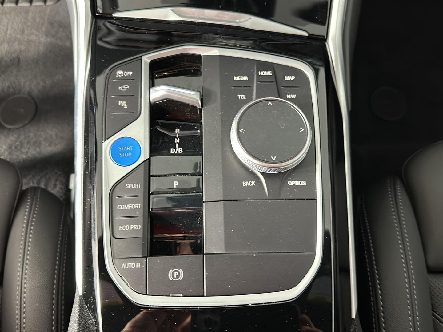 2023 BMW i4 37