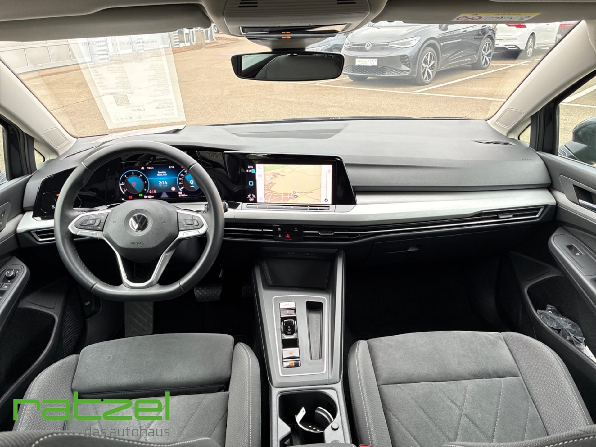 Volkswagen Golf Life