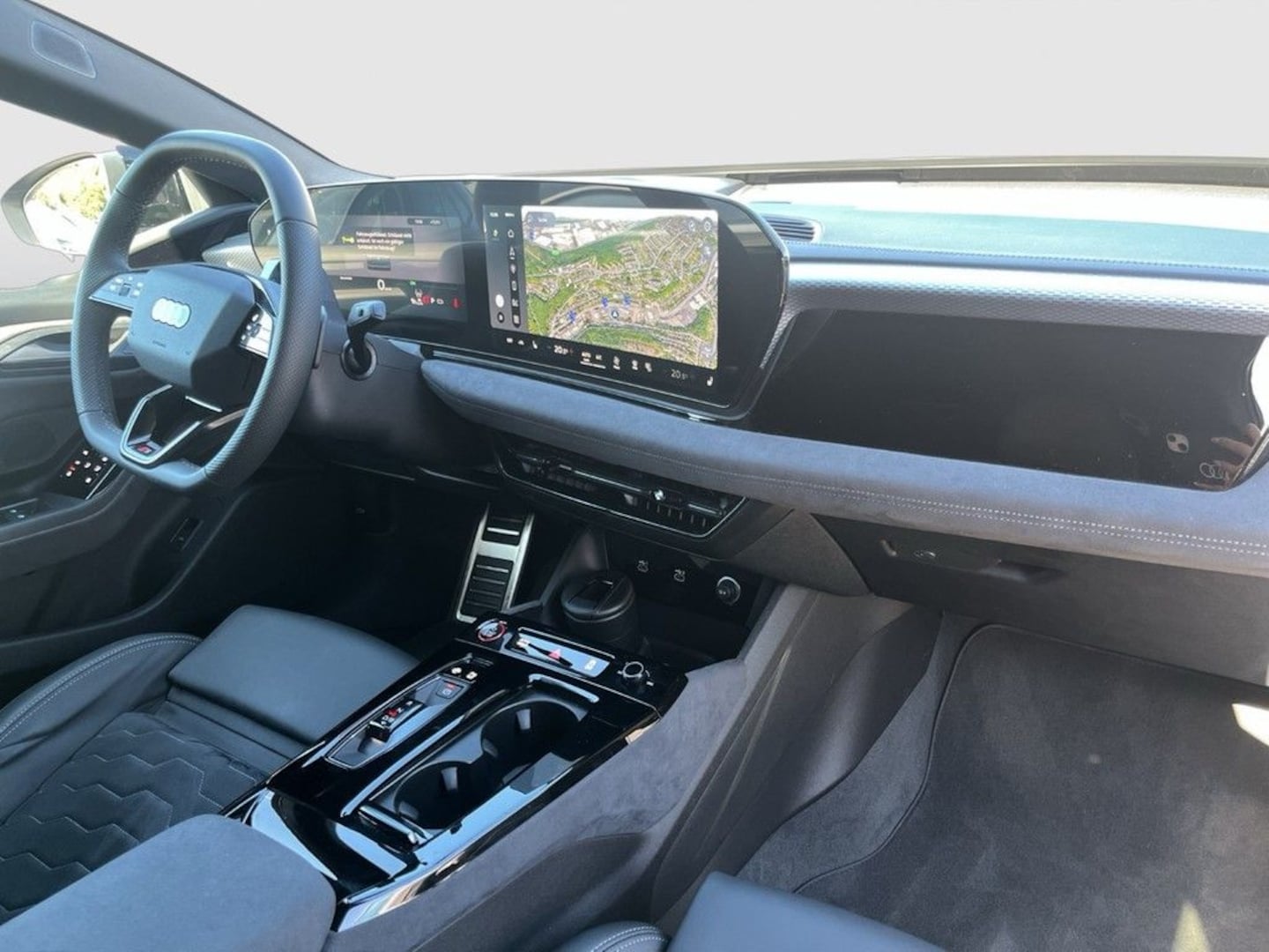 Bild über Audi A6 Avant e-tron S line business e-tron quattro 315 kW - für weitere Informationen kontaktieren Sie den Audi Partner