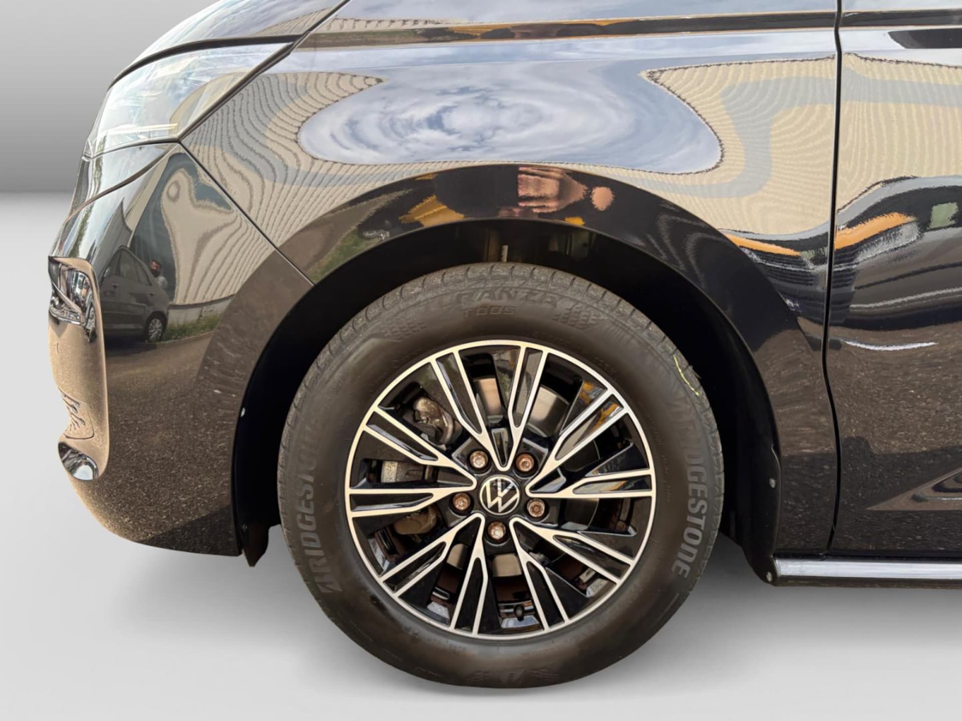 Volkswagen Multivan Basis-Modell