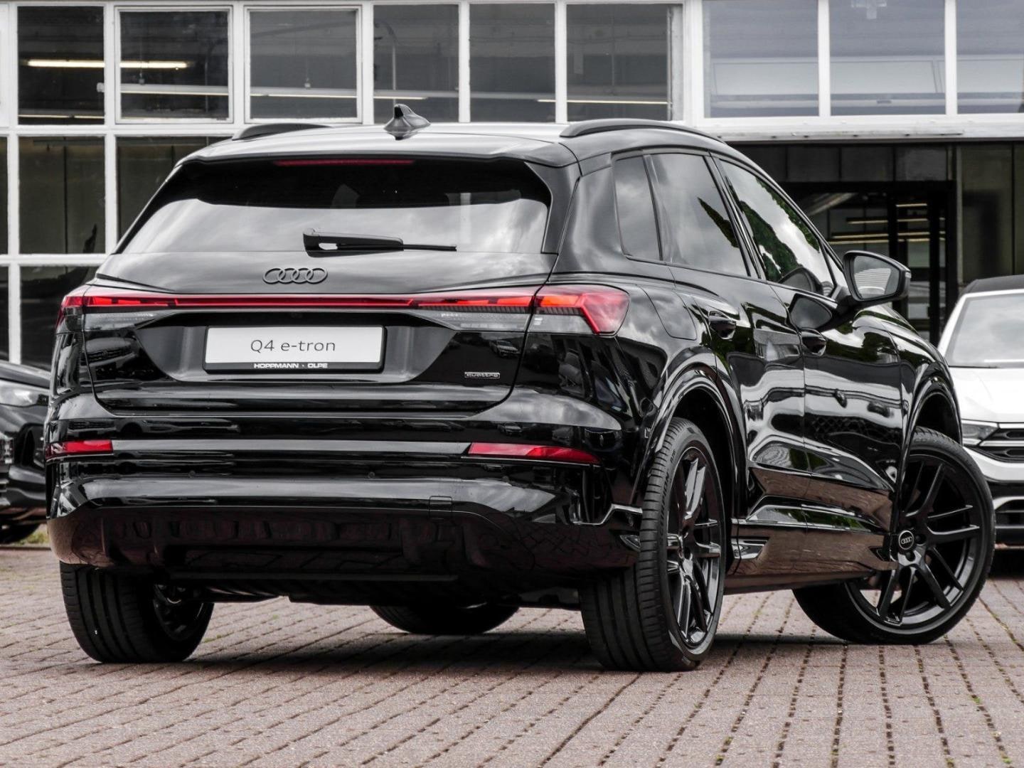 Bild über Audi Q4 SUV e-tron e-tron quattro 220 kW - für weitere Informationen kontaktieren Sie den Audi Partner