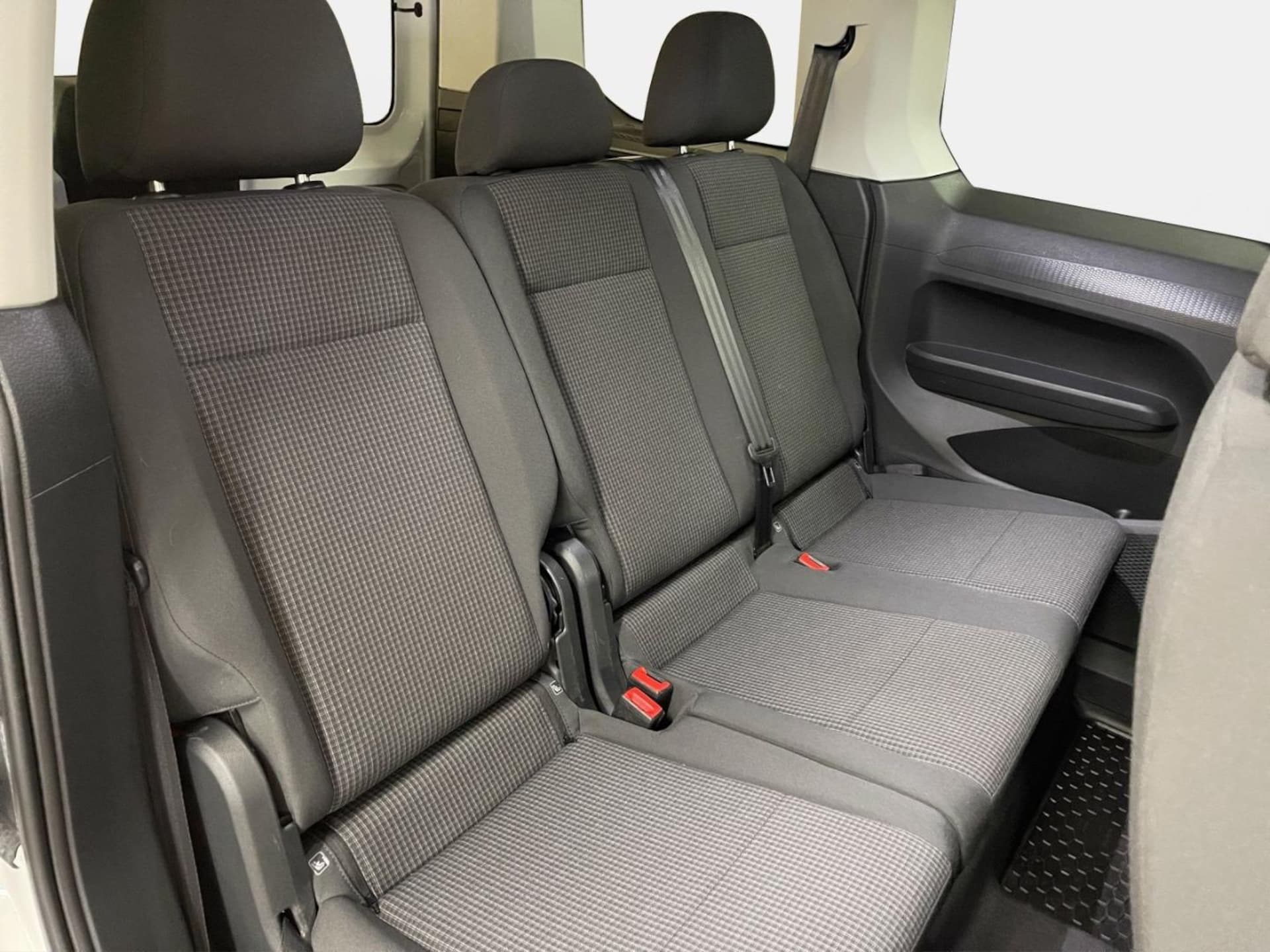 Volkswagen Caddy Kombi Basis-Modell