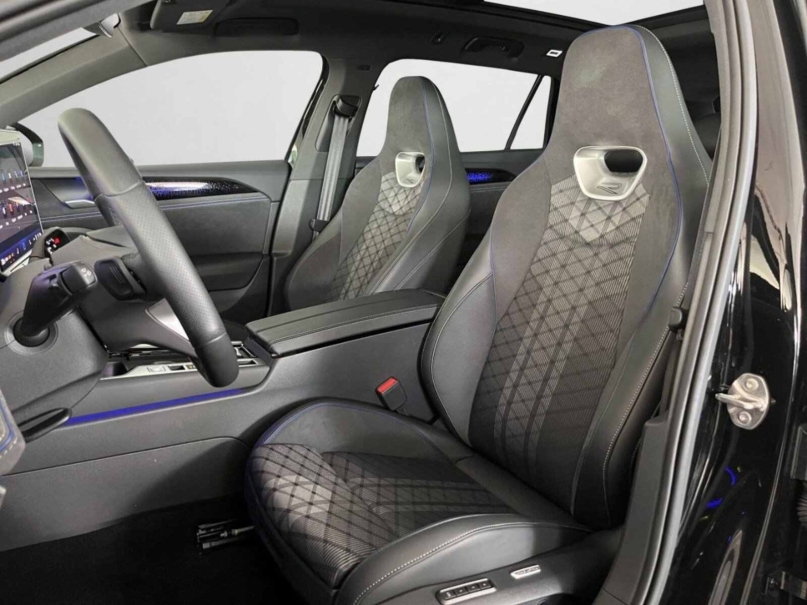 Volkswagen Passat – Bild 12