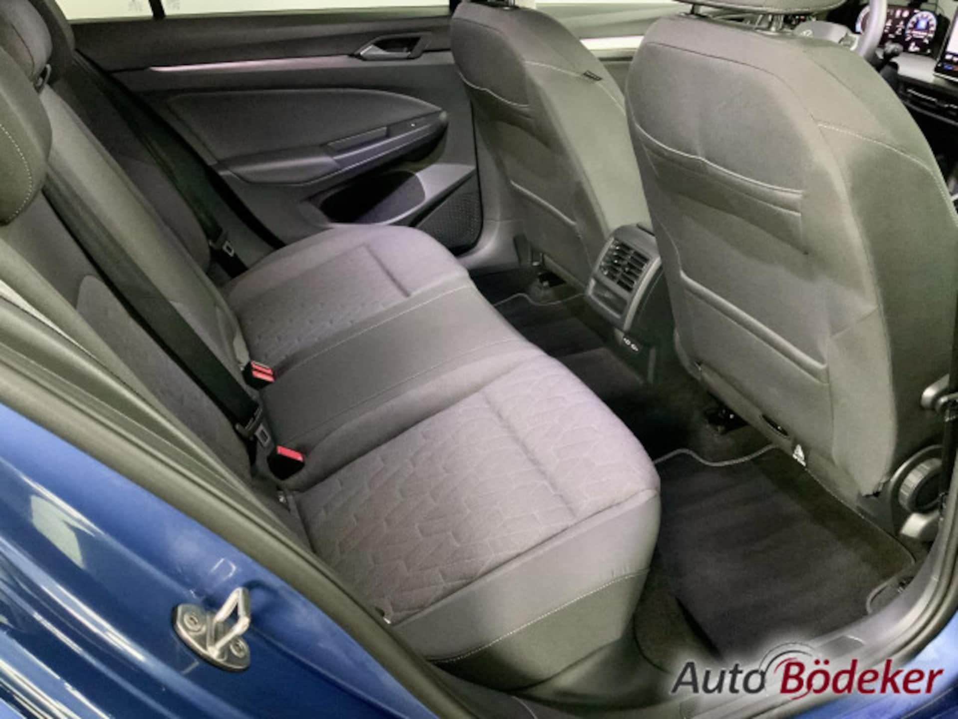 Volkswagen Golf Variant Life