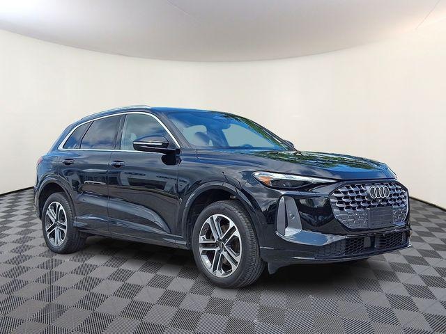Photo of 2025 Audi Q5