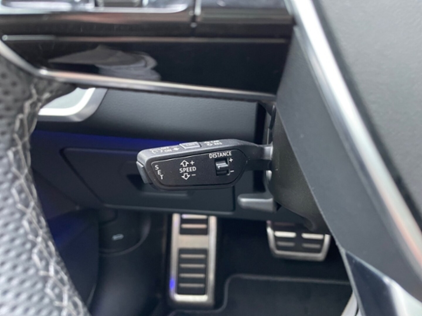 Bild über Audi S6 Avant TDI quattro tiptronic - für weitere Informationen kontaktieren Sie den Audi Partner