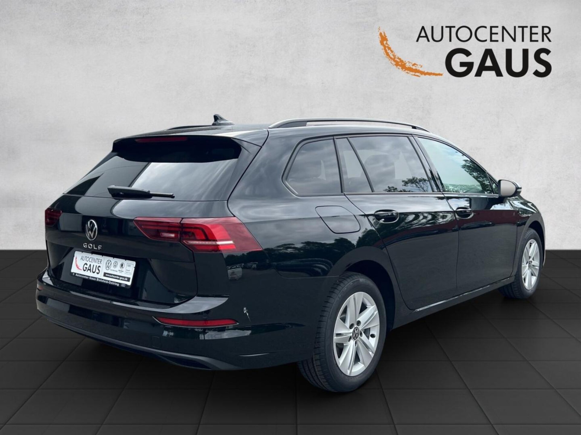 Volkswagen Golf Variant Life