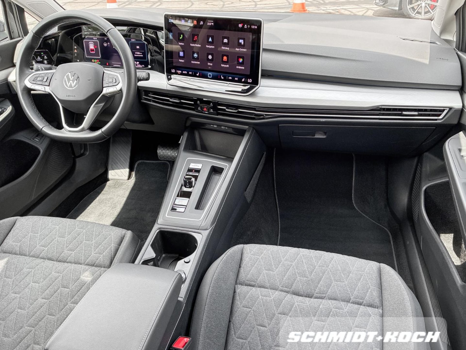 Volkswagen Golf Variant Life