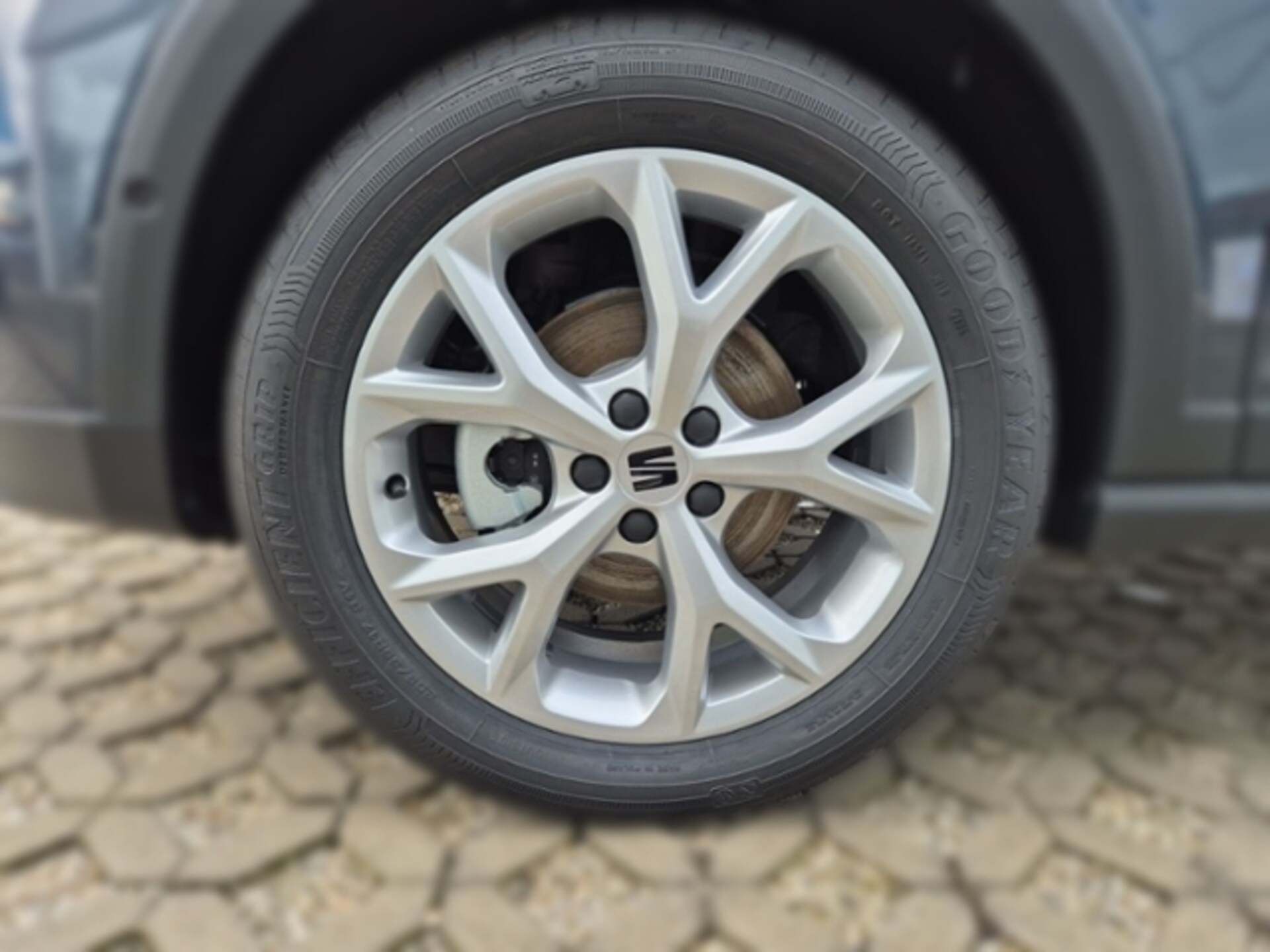 SEAT Arona FR