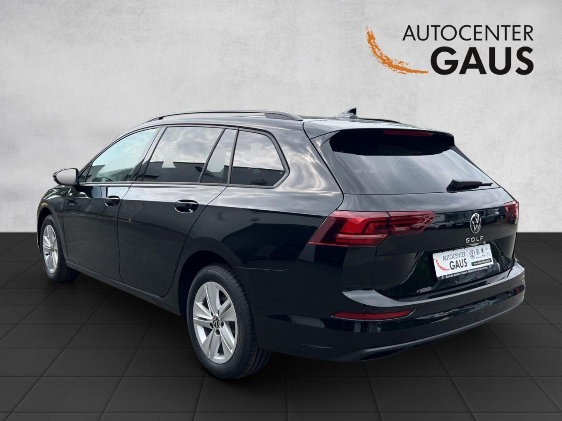 Volkswagen Golf Variant Life