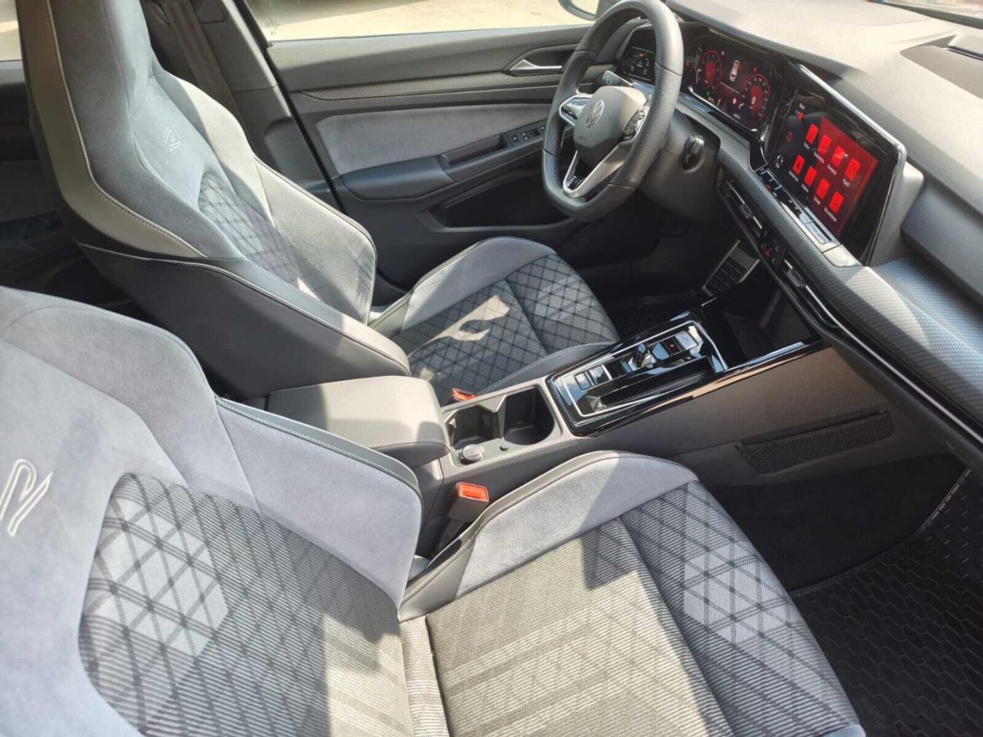 Volkswagen Golf Variant R-Line
