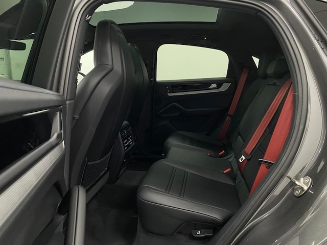2025 Porsche Cayenne Coup S - Photo 74