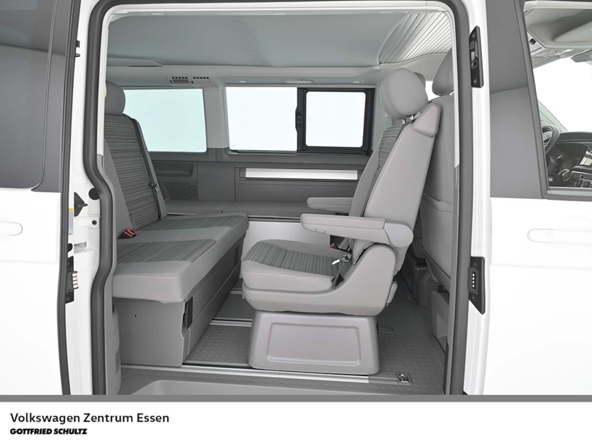 Volkswagen T6.1 California Beach