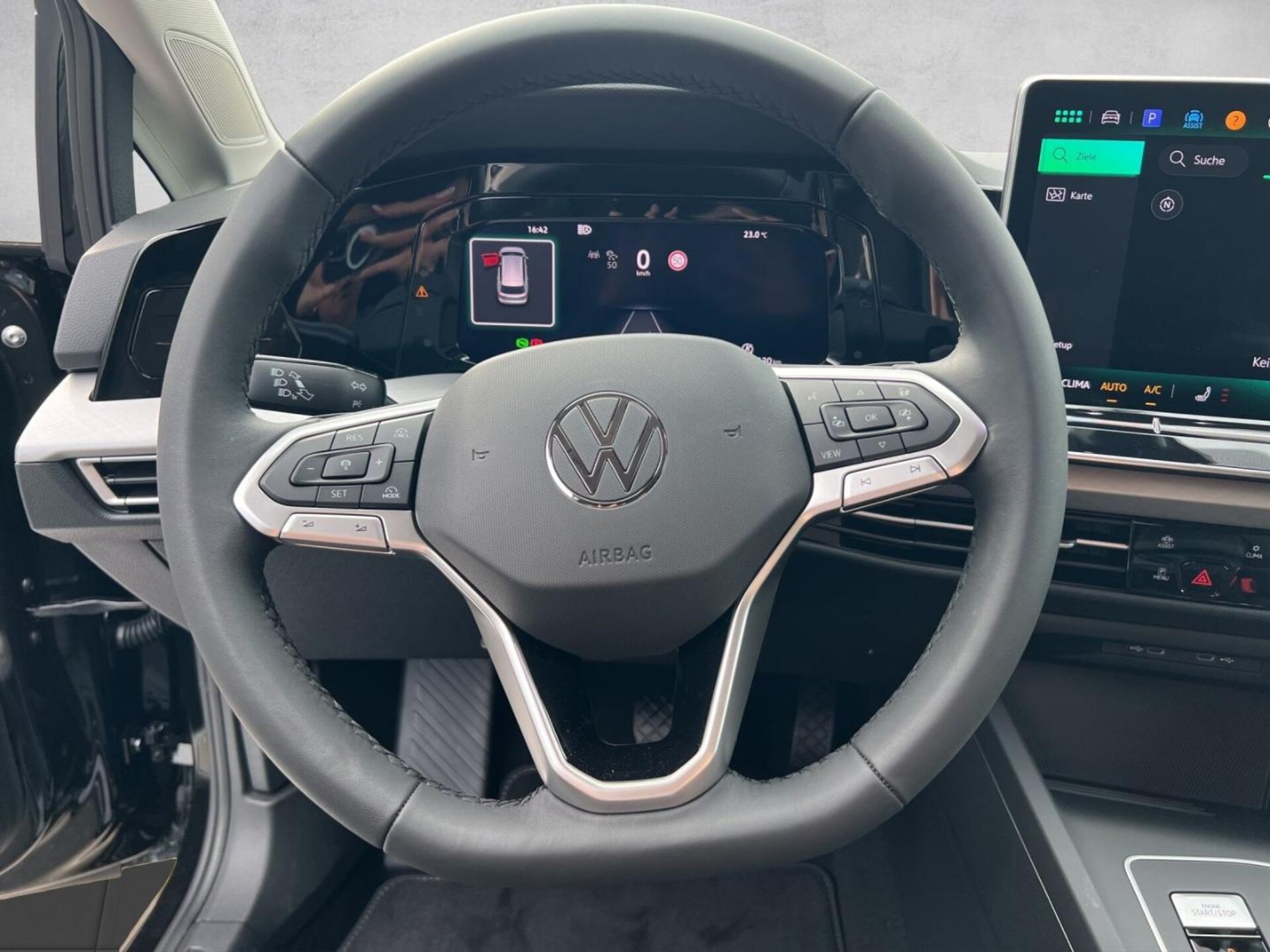 Volkswagen Golf Variant Life