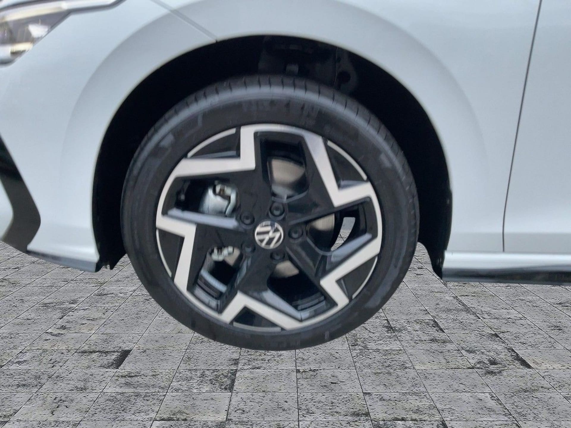 Volkswagen Golf R-Line