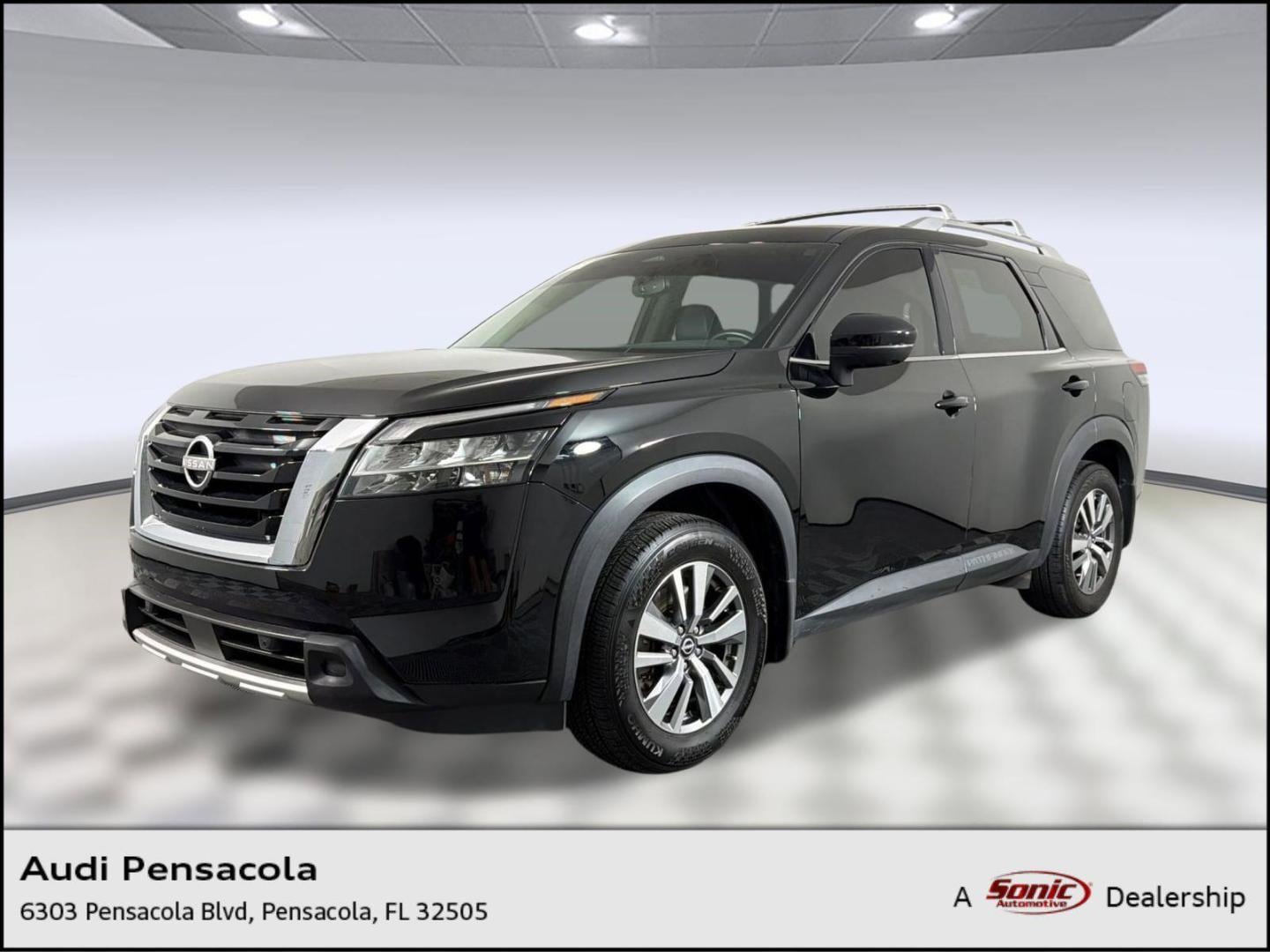 2022 Nissan Pathfinder SL 2WD's photo