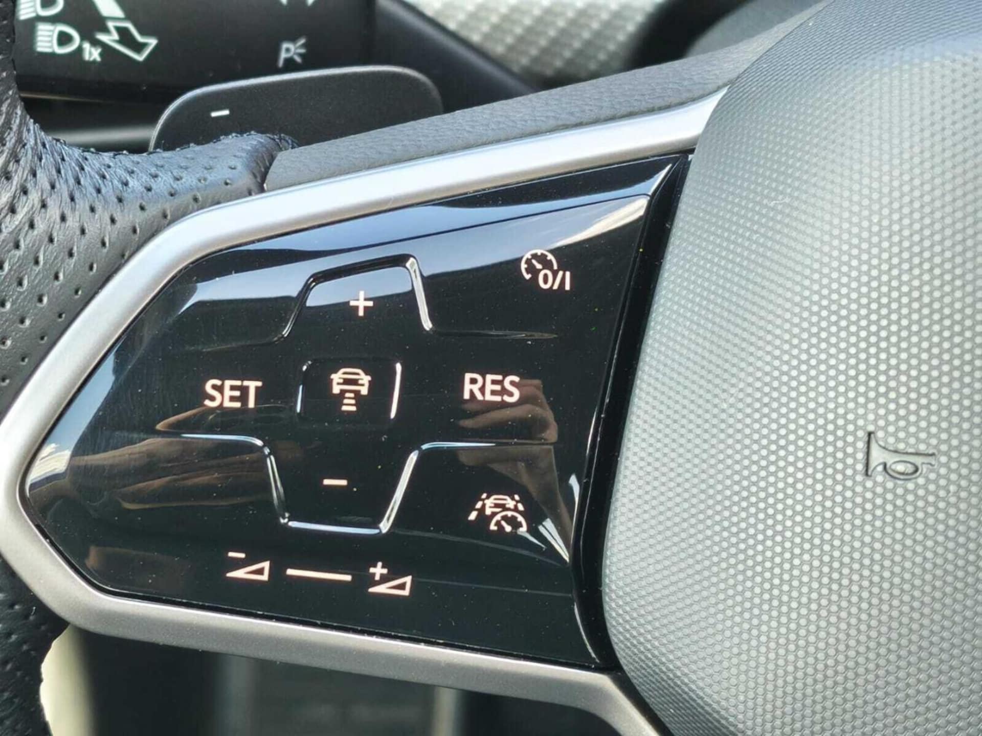 Volkswagen Golf Variant R-Line