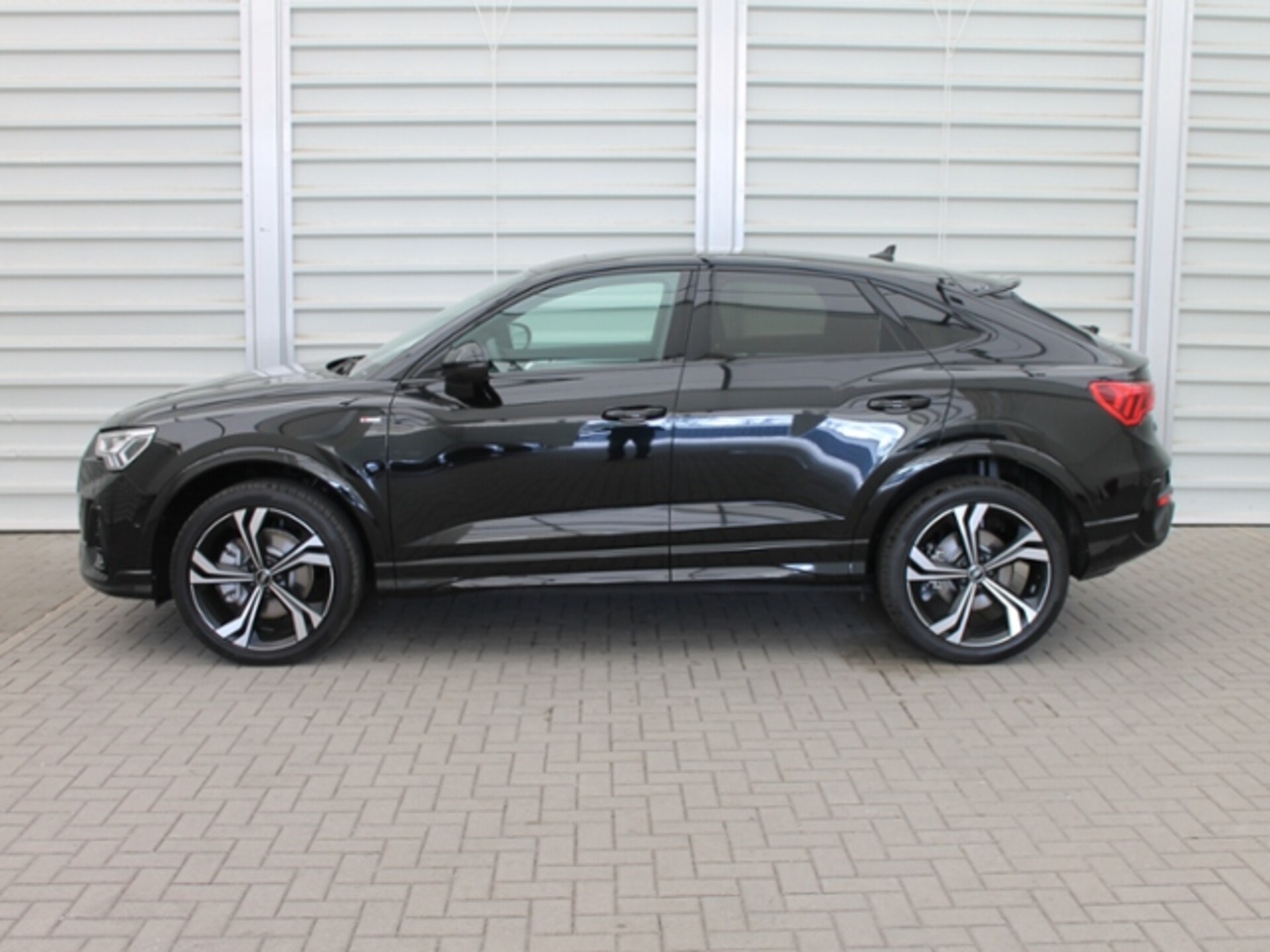 Audi Q3 Sportback S line