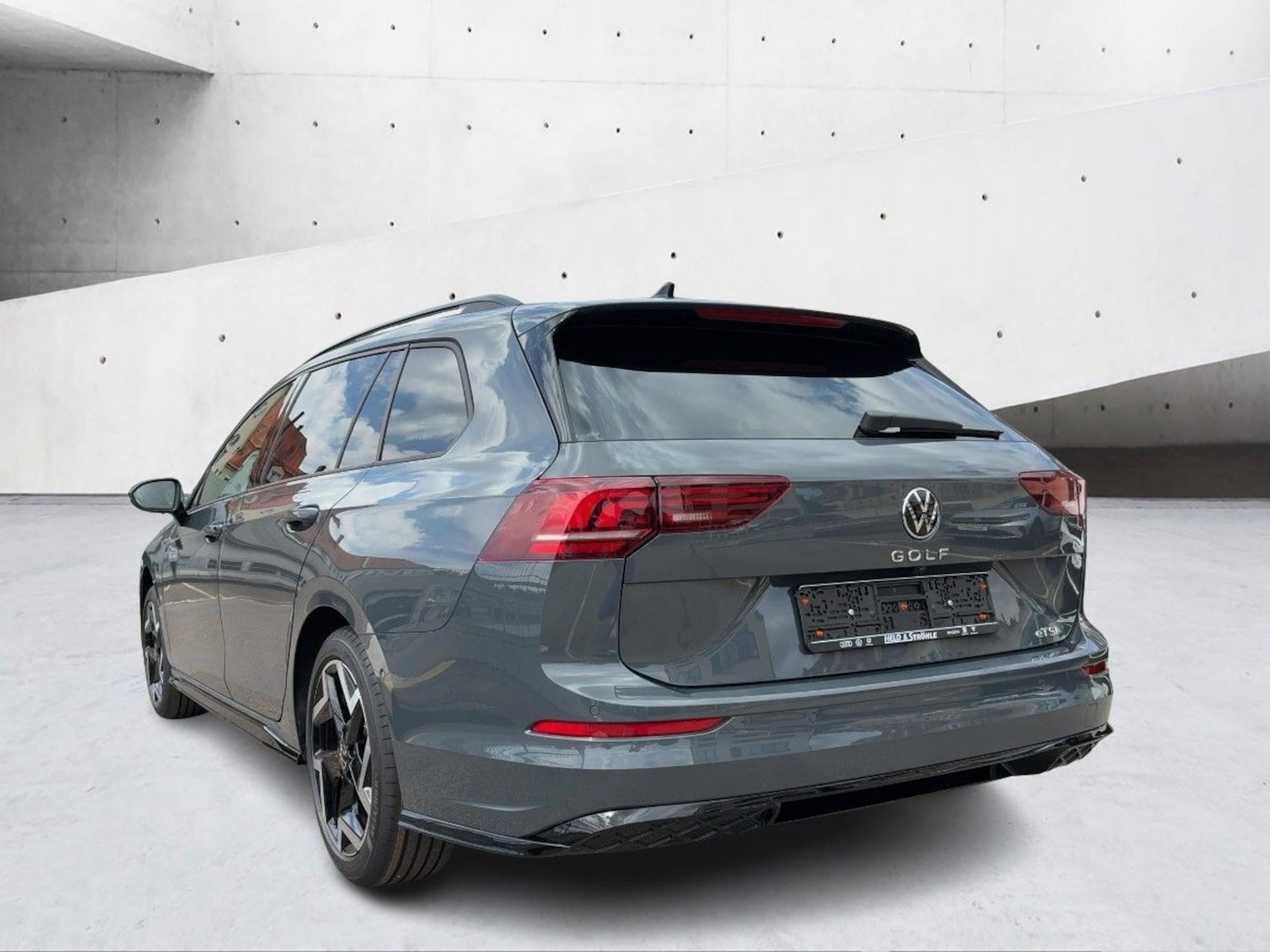 Volkswagen Golf Variant R-Line
