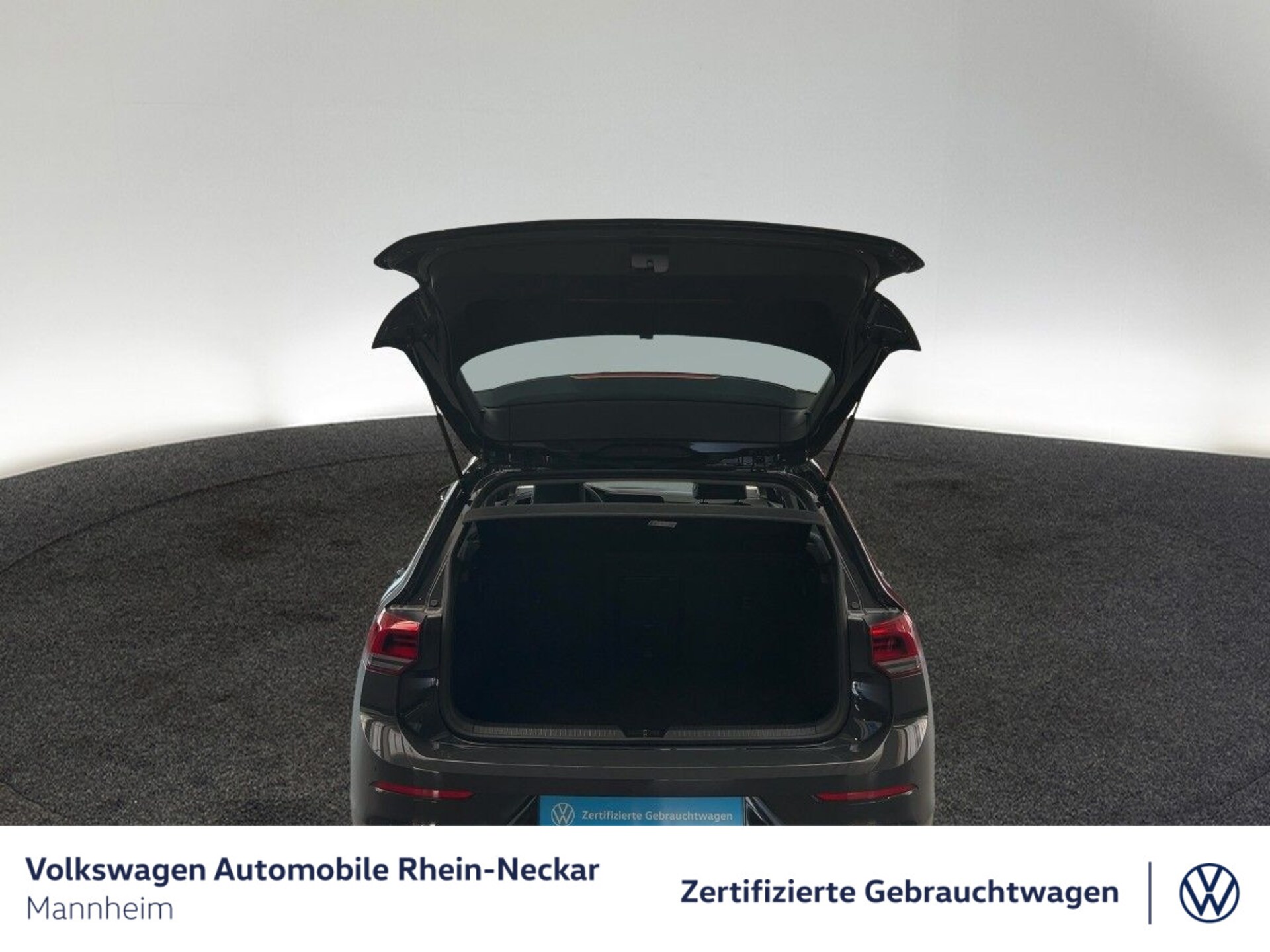 Volkswagen Golf Style