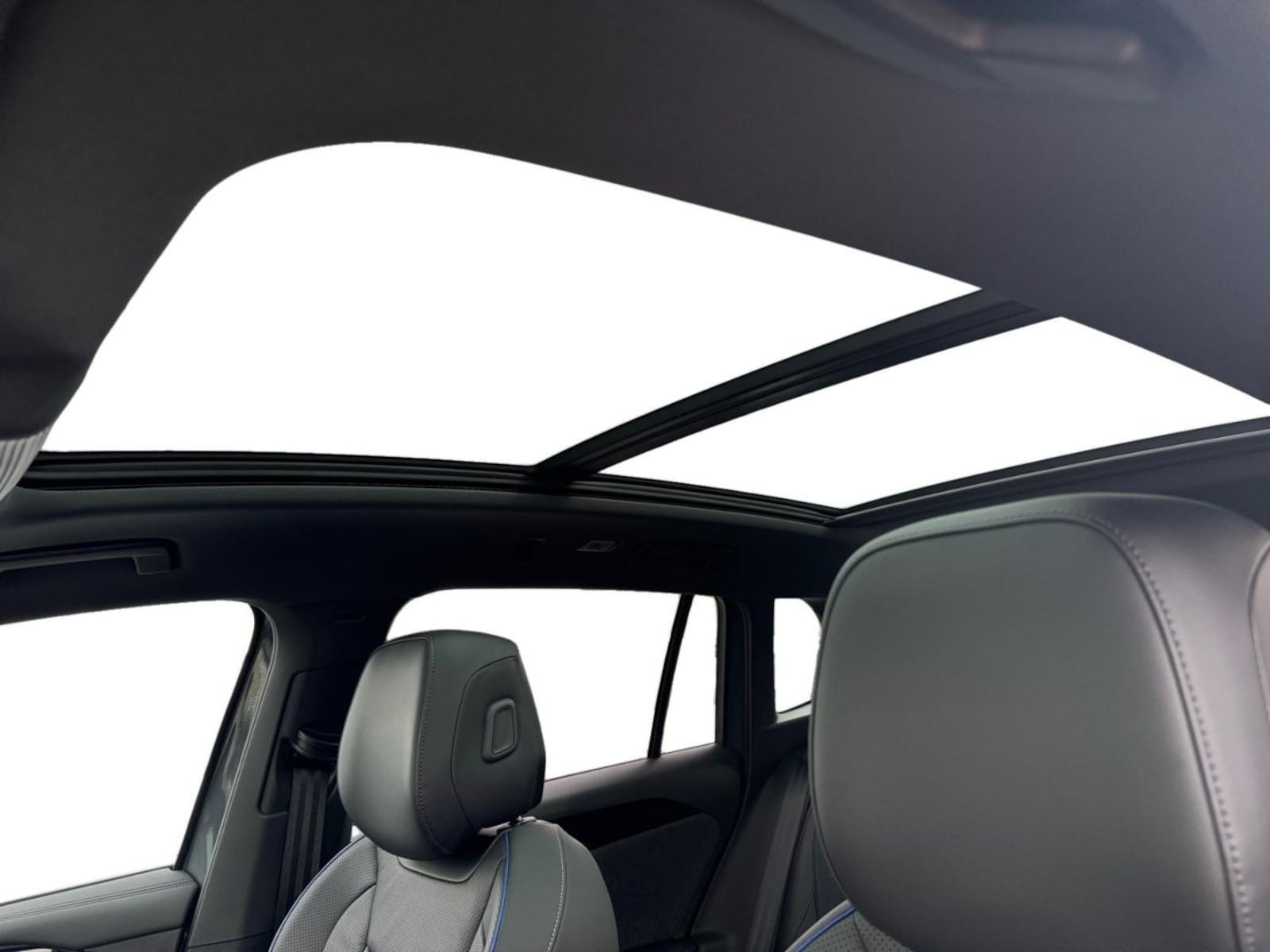 Volkswagen Tiguan – Bild 16