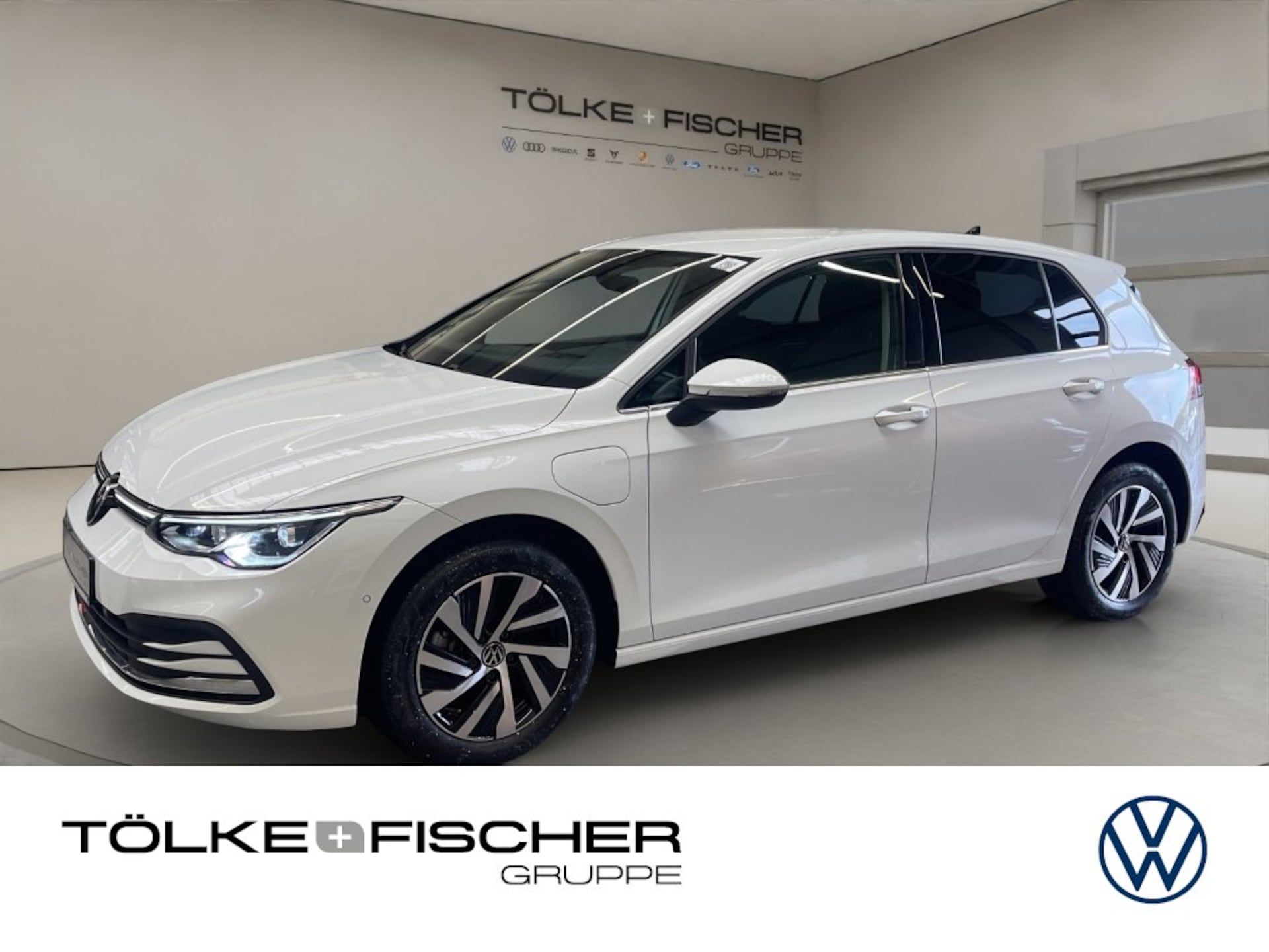 Volkswagen Golf — Volkswagen Golf VIII 1.4 Style ACC AUT Navi Virtual HUD LED