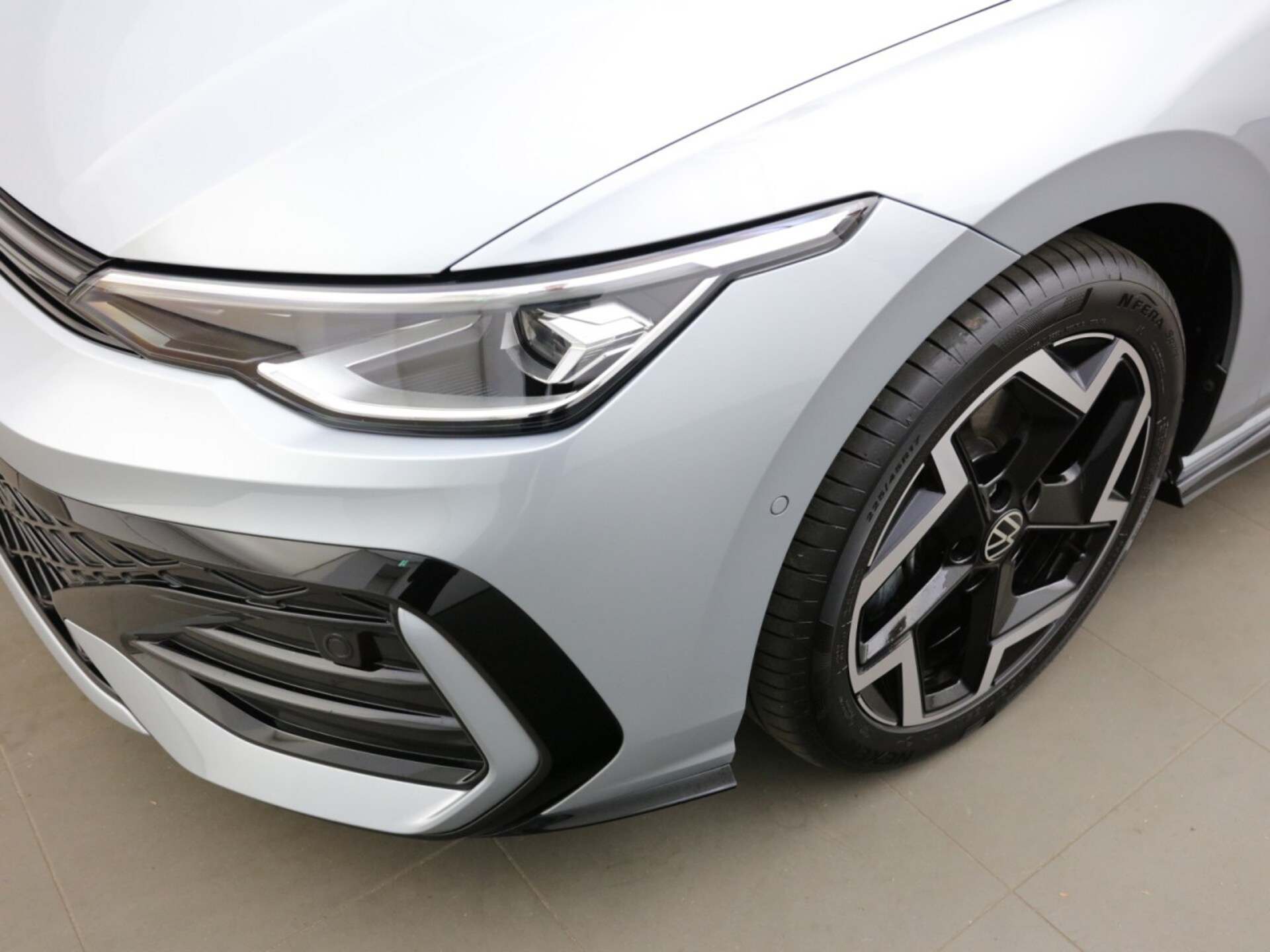 Volkswagen Golf Variant R-Line