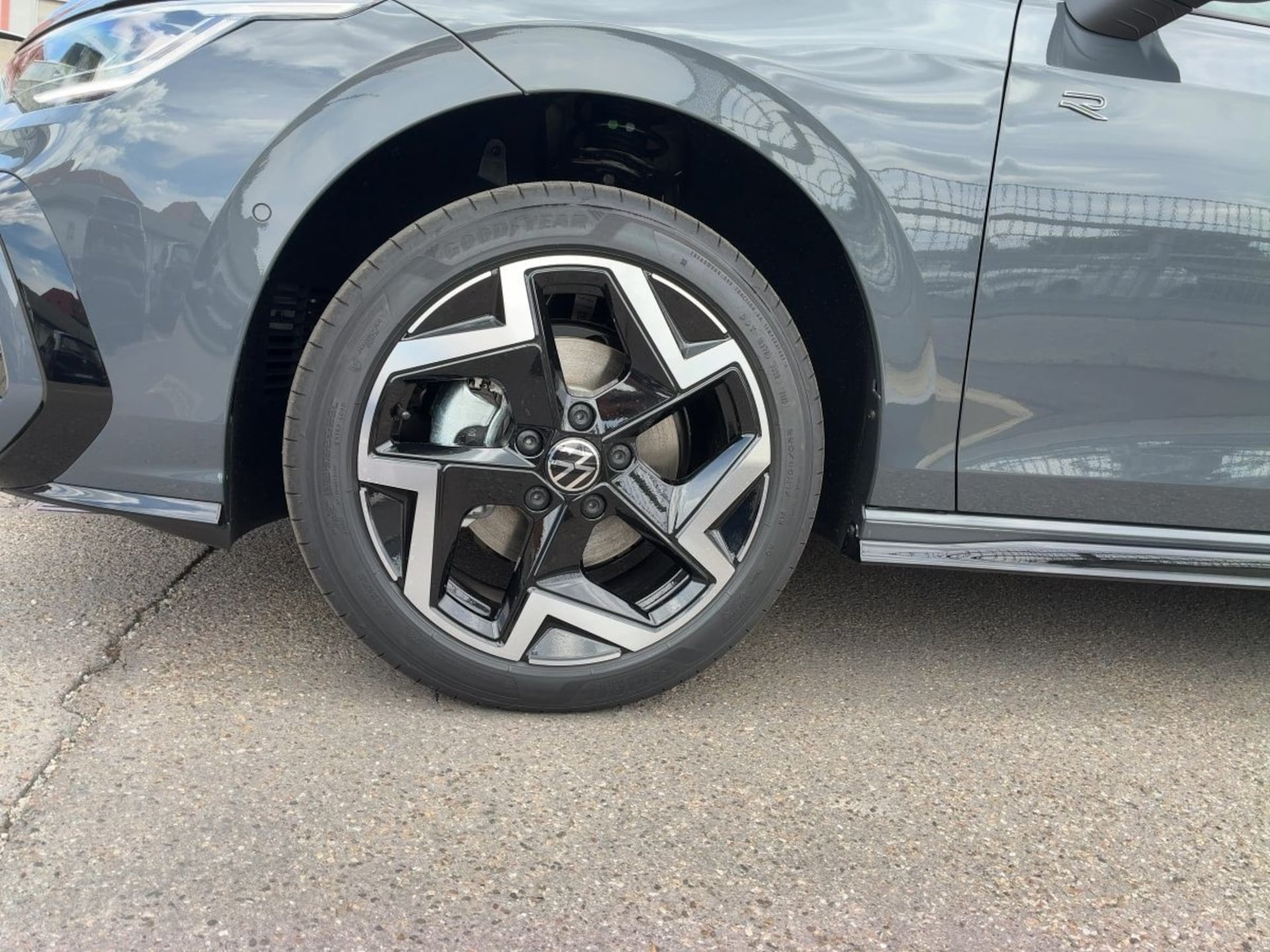 Volkswagen Golf Variant R-Line