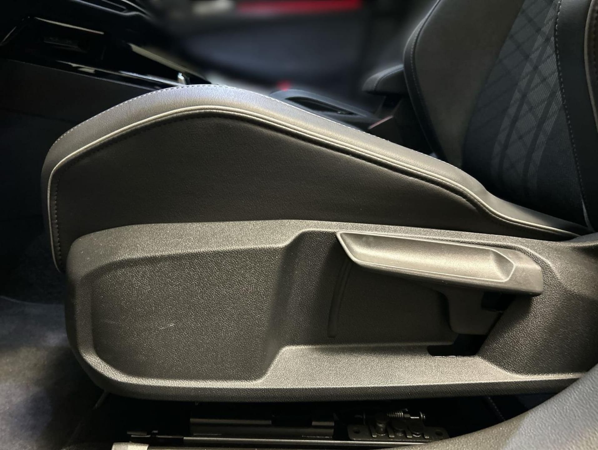 Volkswagen Golf Variant R-Line