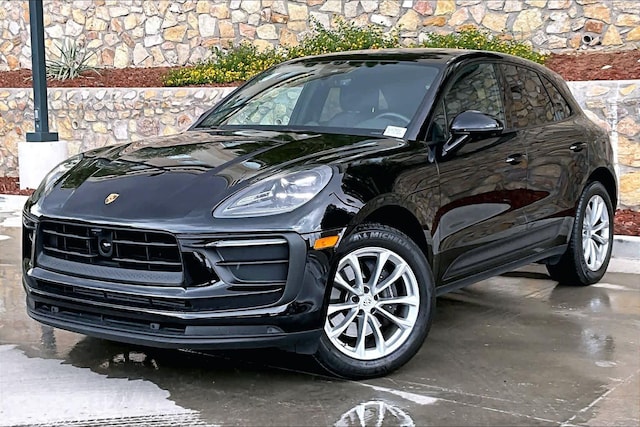 2025 Porsche Macan